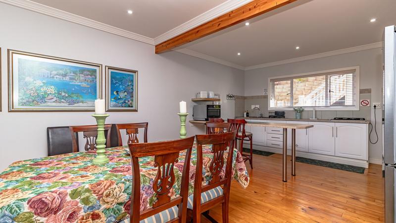 5 Bedroom Property for Sale in Southern Cross Western Cape